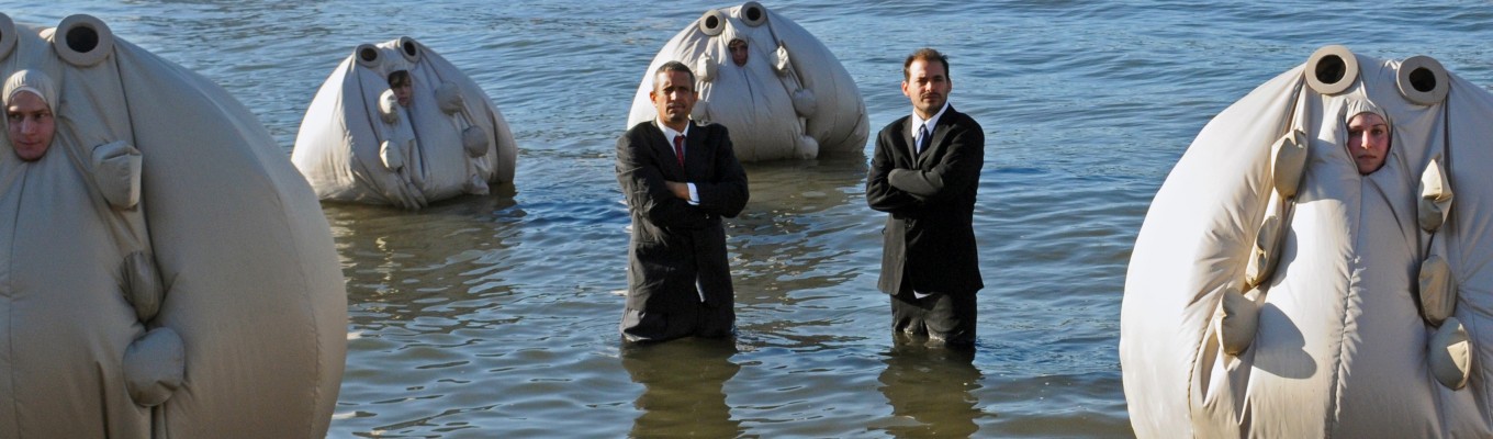 Andy Bichlbaum and Mike Bonanno with Survivaballs-saturat
